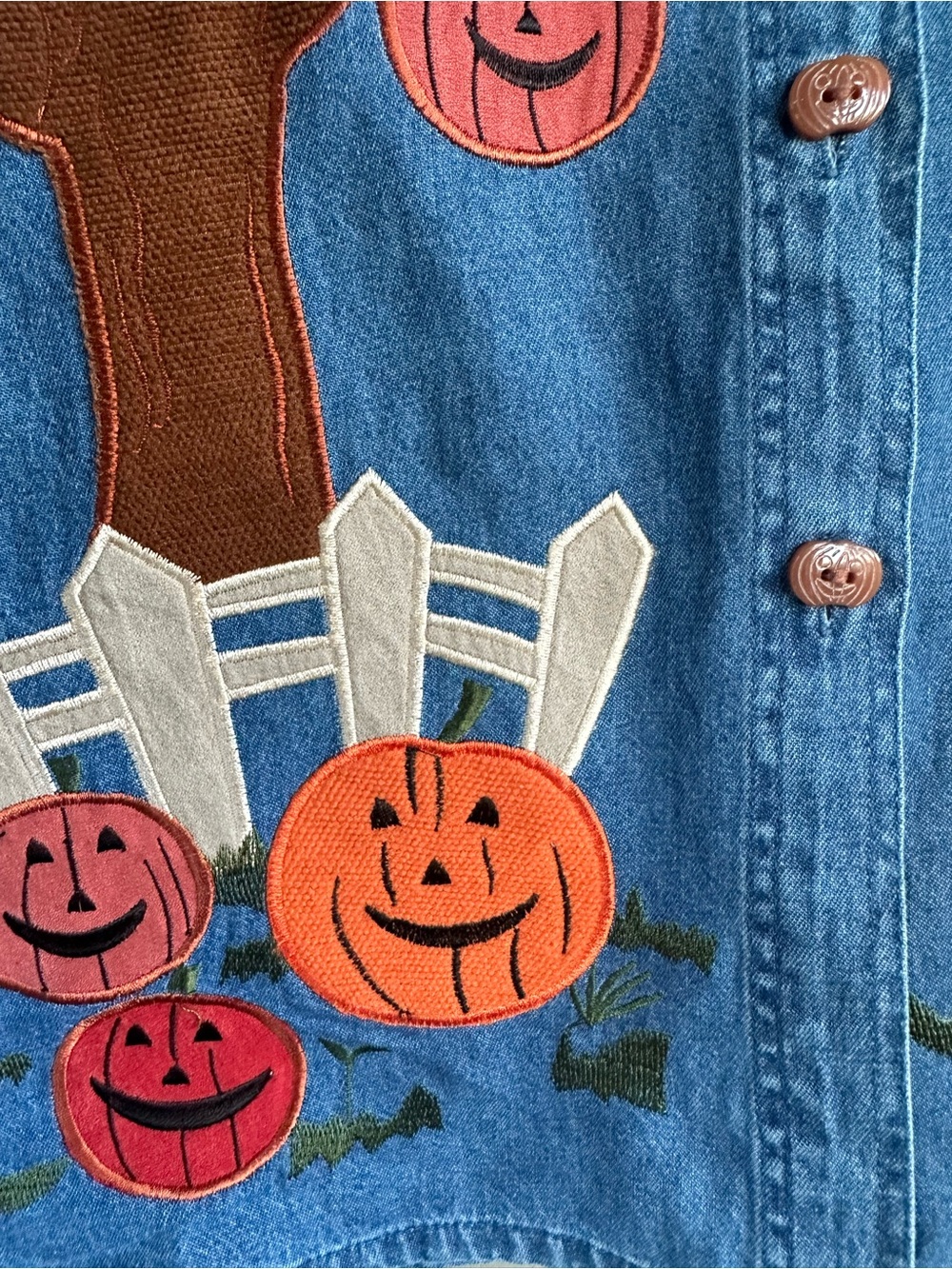 Vintage 90s Halloween Denim Button Up with Pumpkin Appliqués Embroidered Size XL - Picture 9 of 12